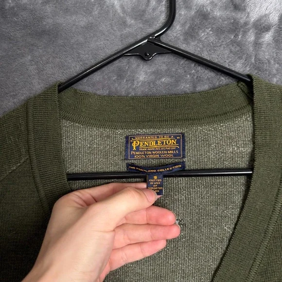 Pendleton Womens Cardigan Green Aztec Merino Wool V-Neck Size Small Western - Picture 3 of 10